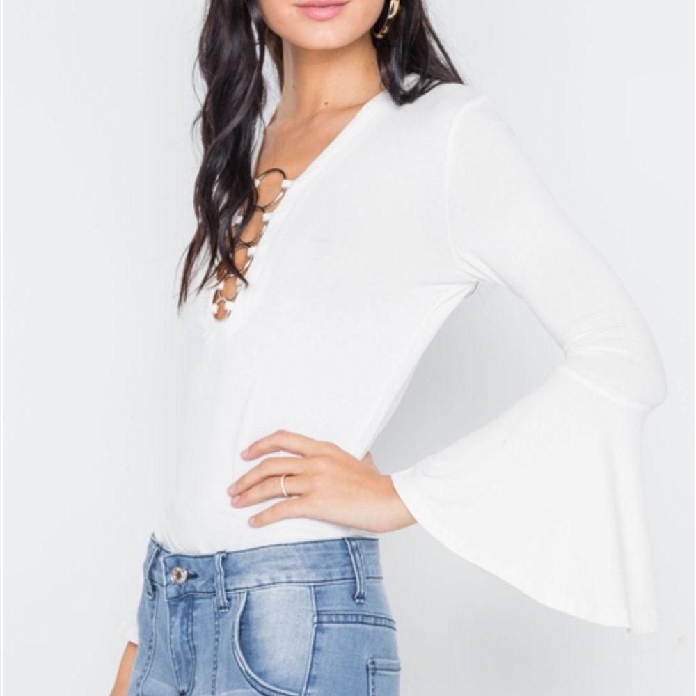 Uniq Ivory Plunge Top - Picture 3 of 4